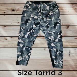Torrid Camo Leggings